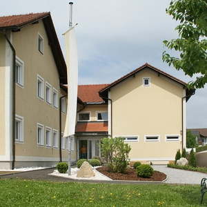 Vorplatzgestaltung Frühjahr 2011