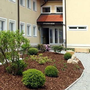 Vorplatzgestaltung Frühjahr 2011